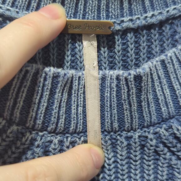 Free People Catch A Glimpse Balloon Sleeve Cold Shoulder Top Women's Size S - Picture 7 of 8